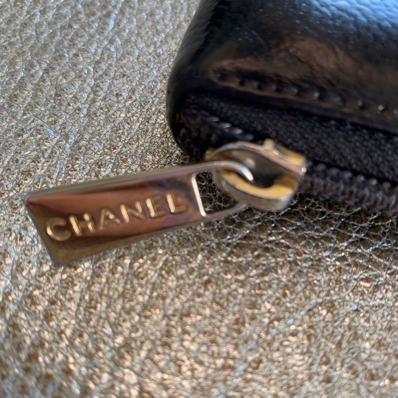 Chanel zip wallet - Picture 3 of 7